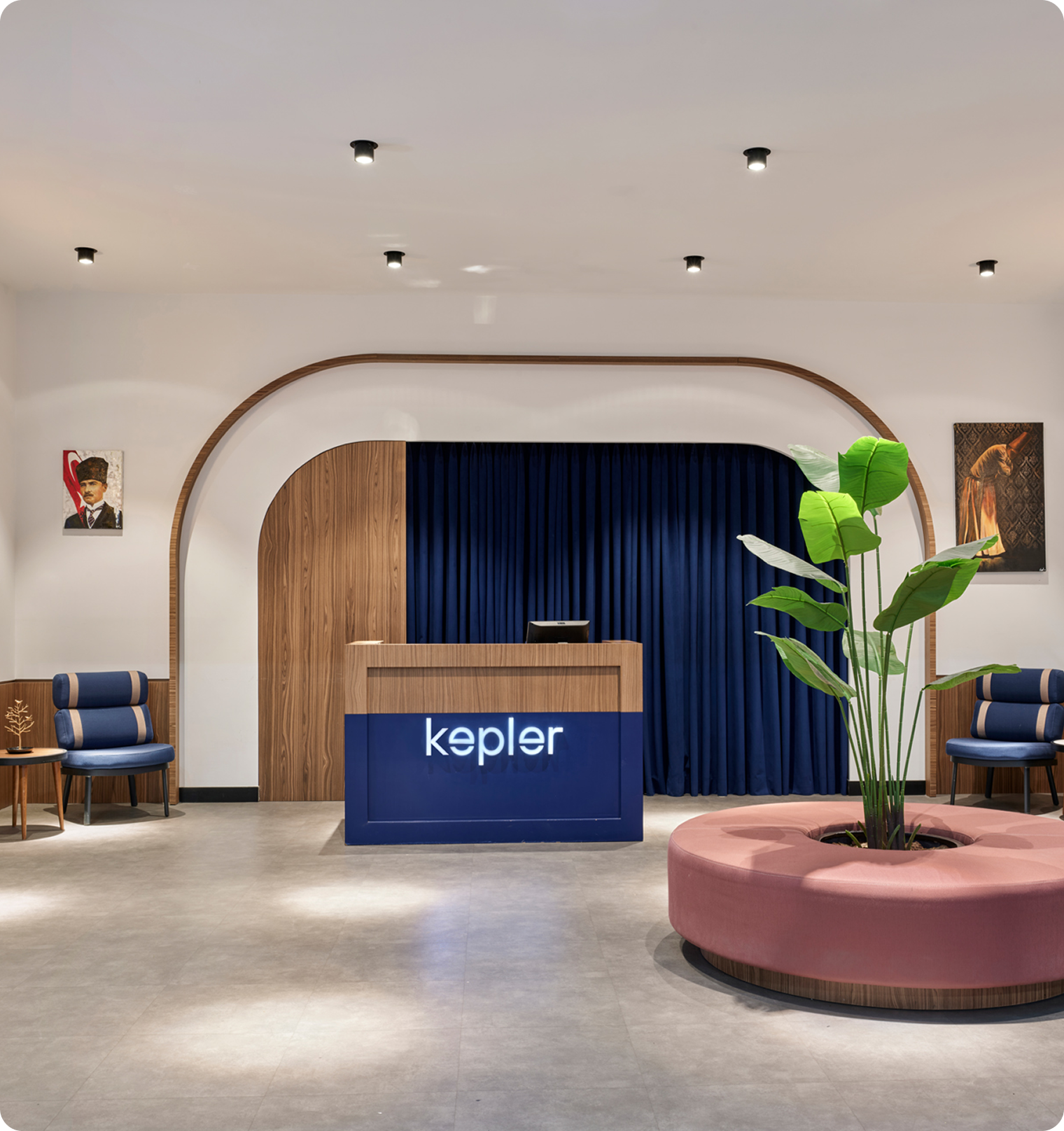 Check-in desk and lounge
