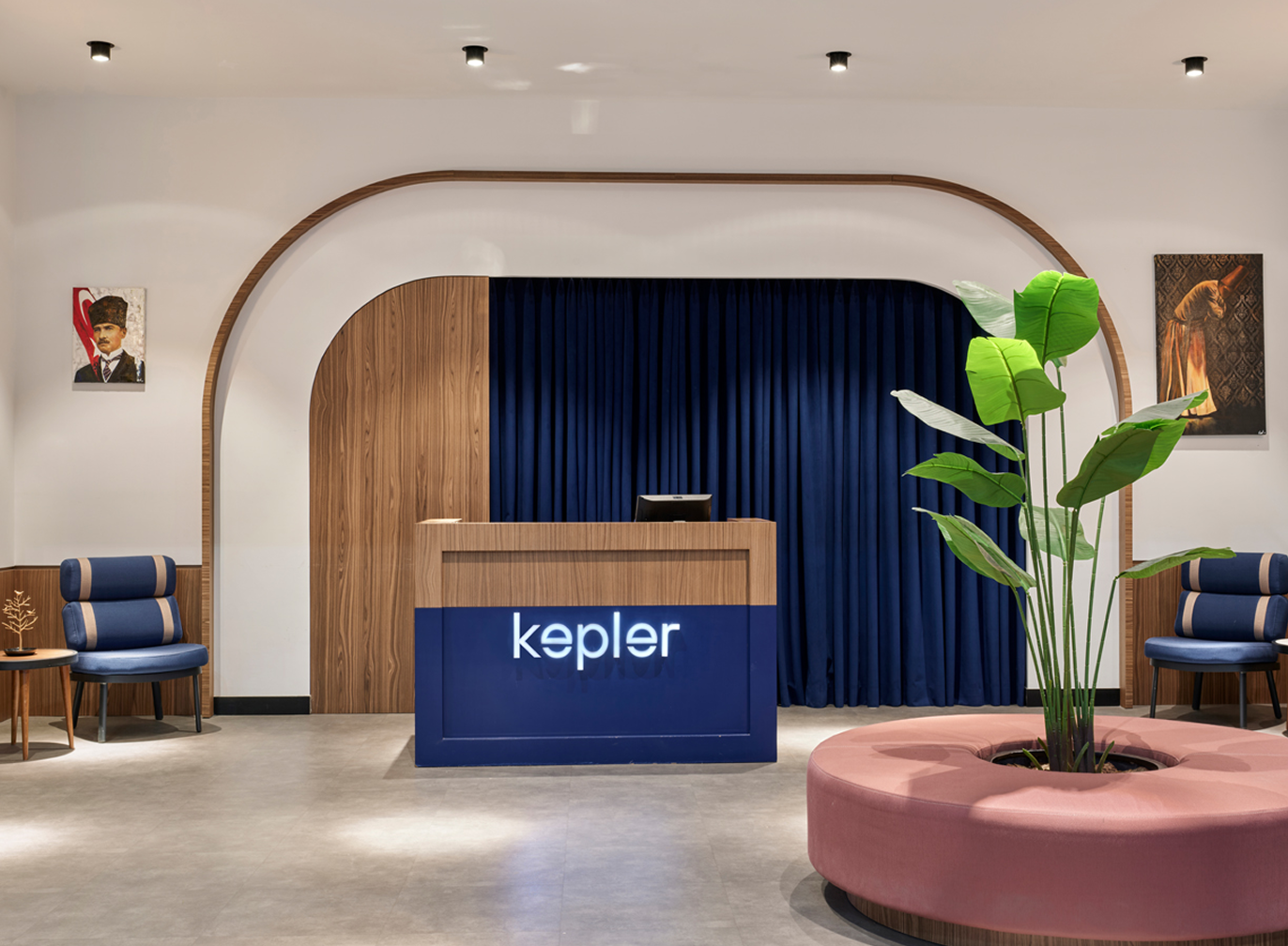 Check-in desk and lounge