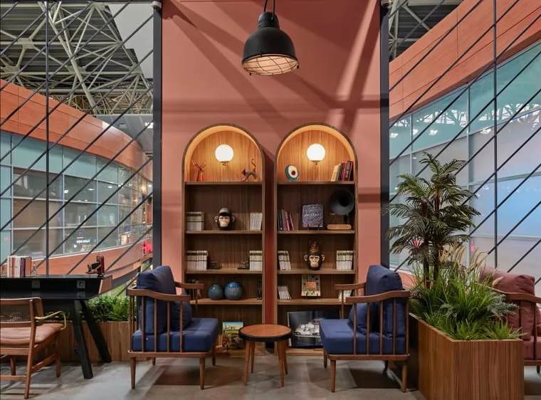 Lounge and working area
