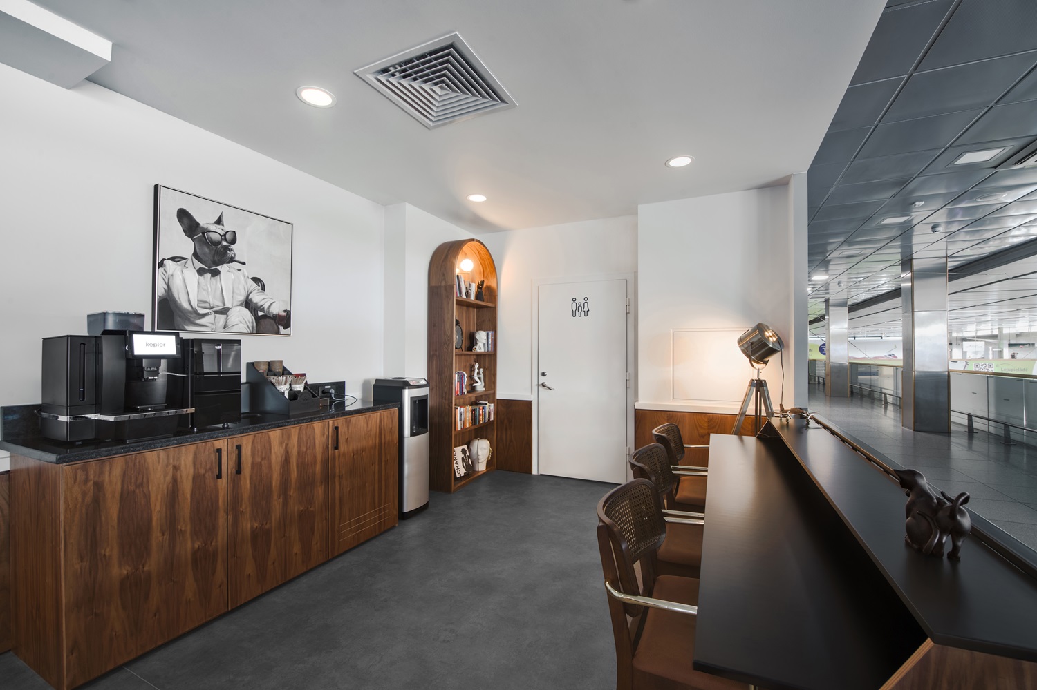 Lobby area with a welcoming and elegant atmosphere.
